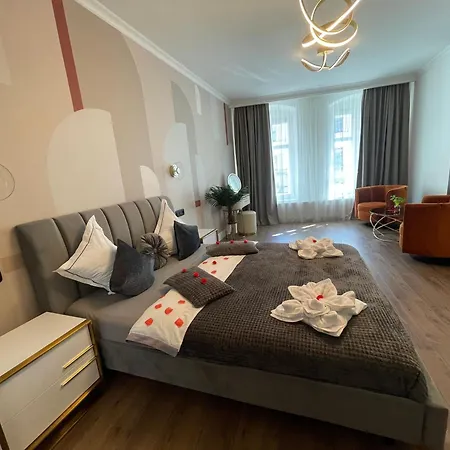 Luxuroom *